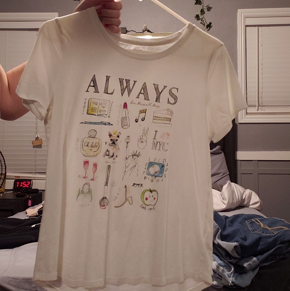 white t shirt